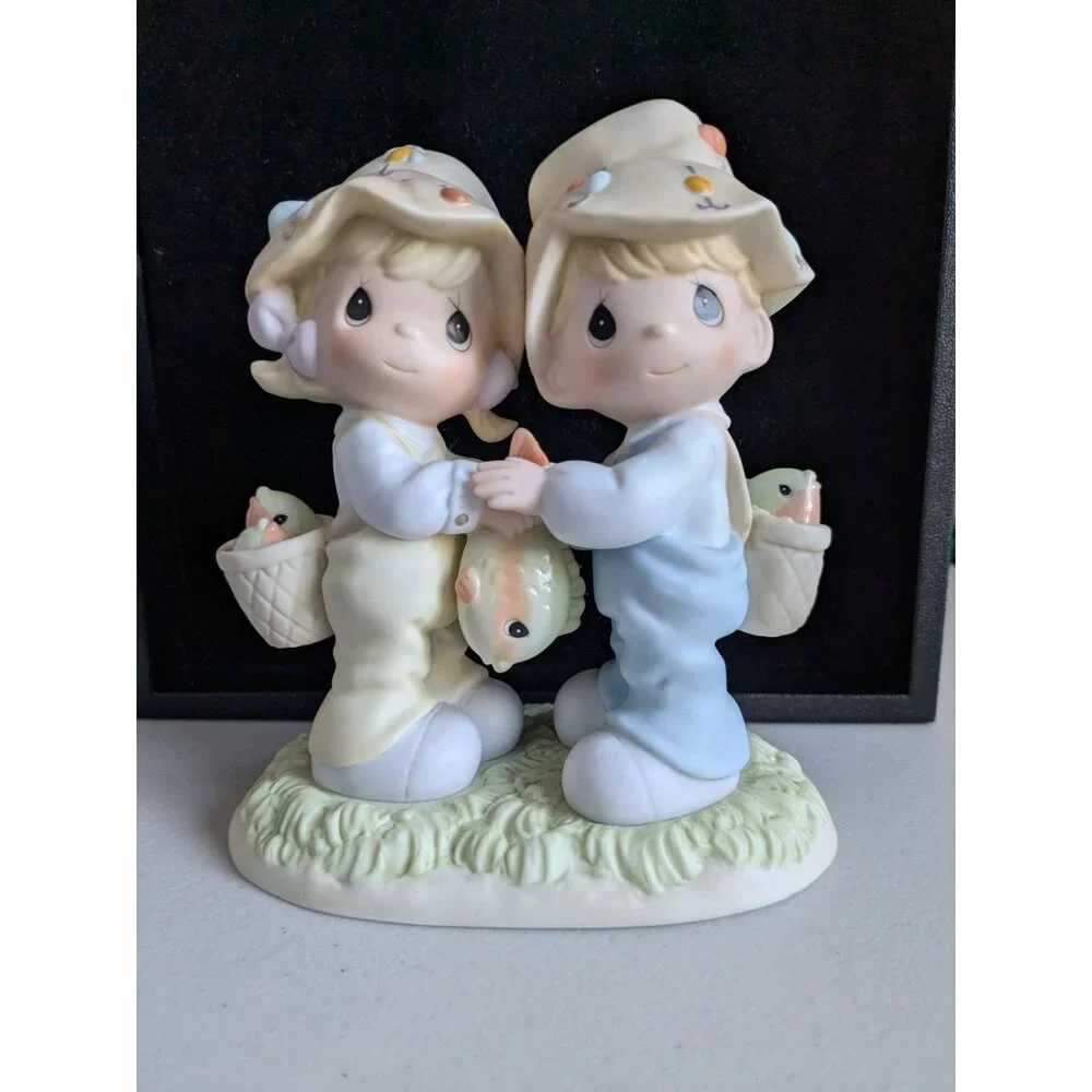 Precious Moments Figurine O-Fish-Aly Friends For A Lifetime By Enesco - Picture 9 of 12
